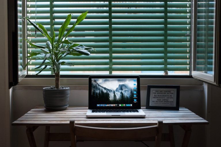 Laptop-ul second hand este bun si ieftin