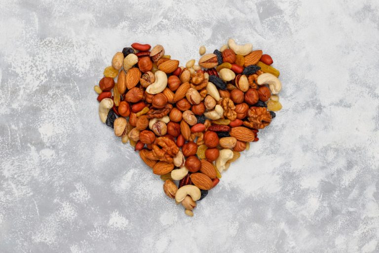 Antioxidanții și rolul lor vital în sănătatea noastră: ce sunt, unde se găsesc și cum ne ajută