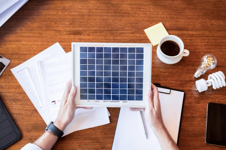 Alegerea bateriilor solare: Sfaturi utile