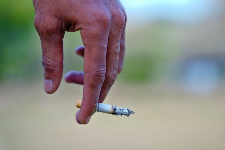 Fumatul și sănătatea: Riscuri și soluții pentru renunțare