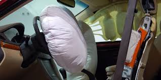 Airbagurile: Cum funcționează și importanța lor pentru siguranță