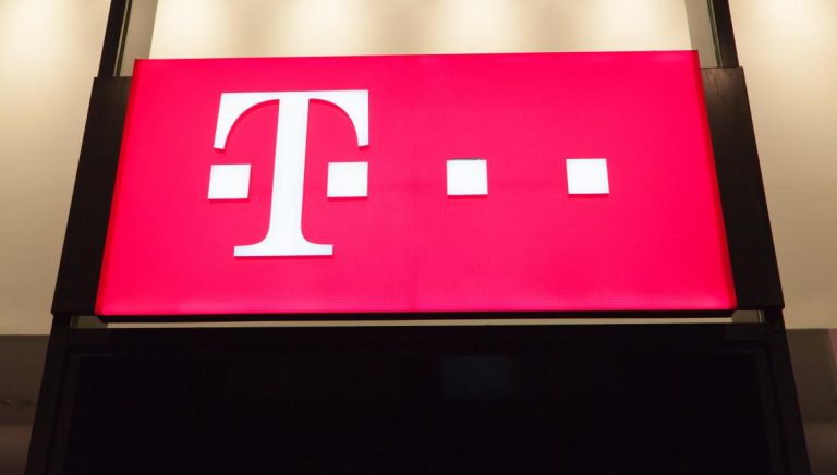 Ghid complet pentru reîncărcarea cartelei Telekom pe IncarcaIeftin.ro