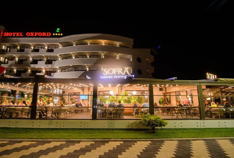 Restaurant turcesc Constanța: De ce să alegi un hotel la mare cu un restaurant cu adevărat bun?