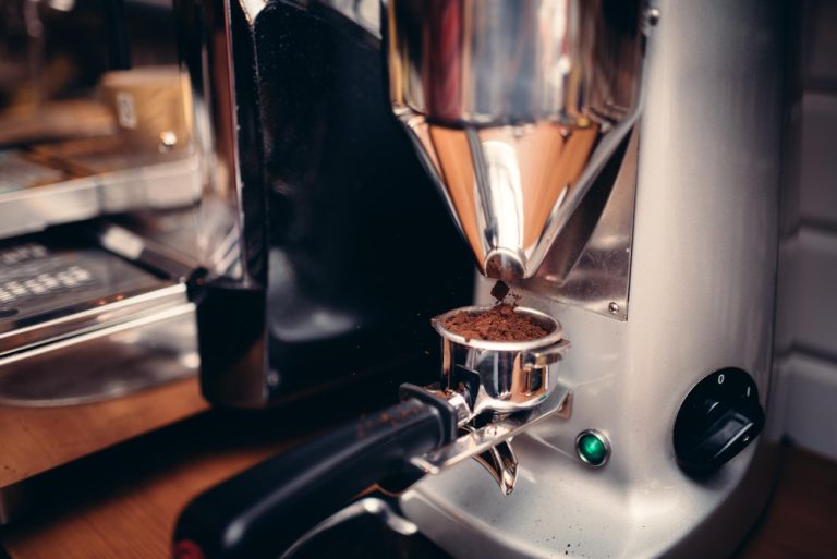 De ce să alegi espressoare profesionale pentru cele mai bune cafele?