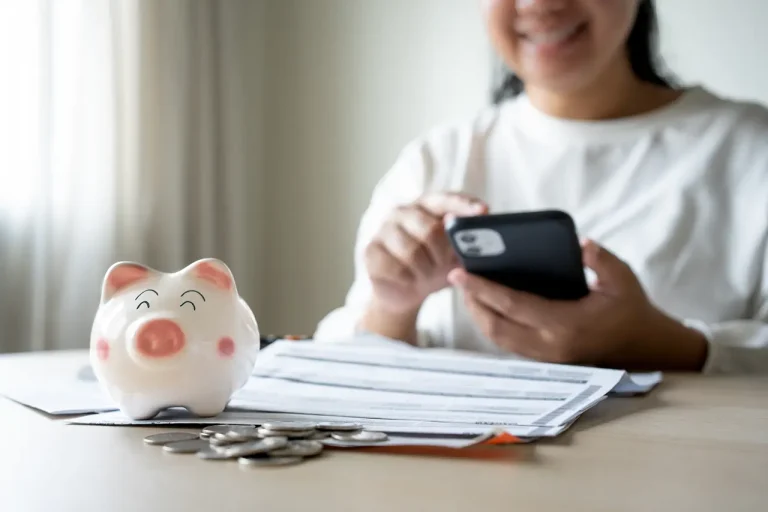Poti lua credit online cu istoric negativ? Ce optiuni de imprumut exista cand ai nevoie urgent de bani