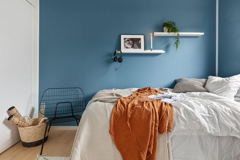 Ce este designul interior minimalist și cum se aplică în locuințe mici