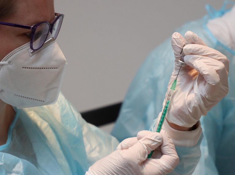 Ce este vaccinul antigripal și când se face
