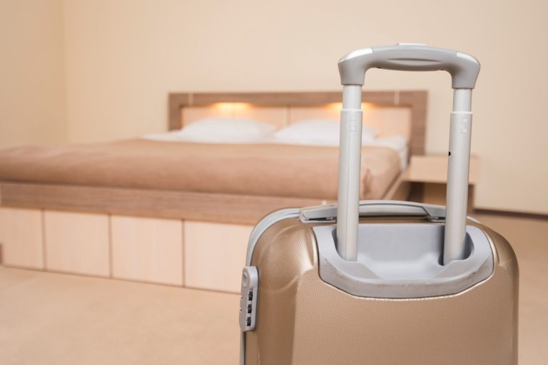 Ce tipuri de camere atrag turiștii în hotelurile din Mamaia aflate chiar pe plajă