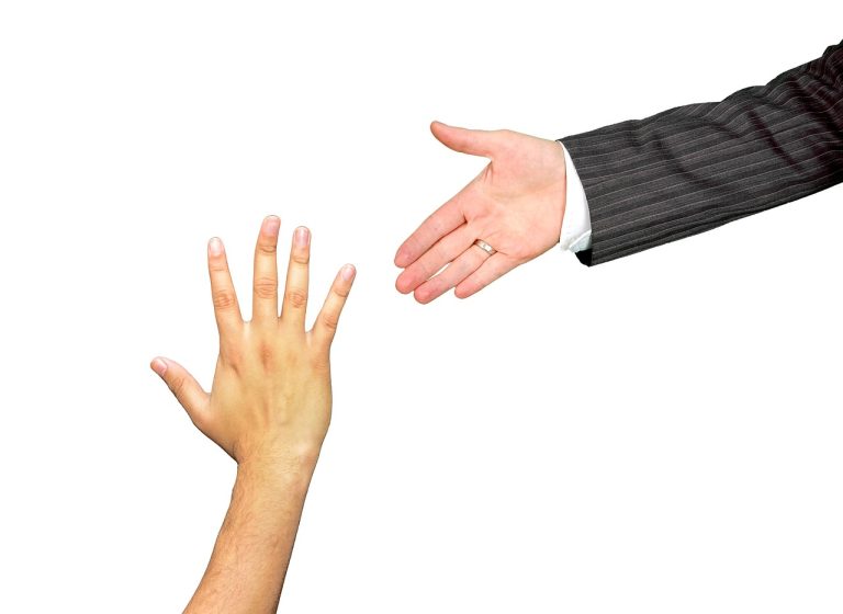 Cum gestionezi relațiile la distanță