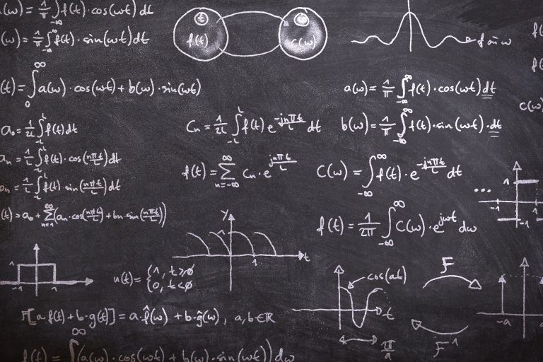 Formula mediei aritmetice: calcul simplu pentru seturi de numere