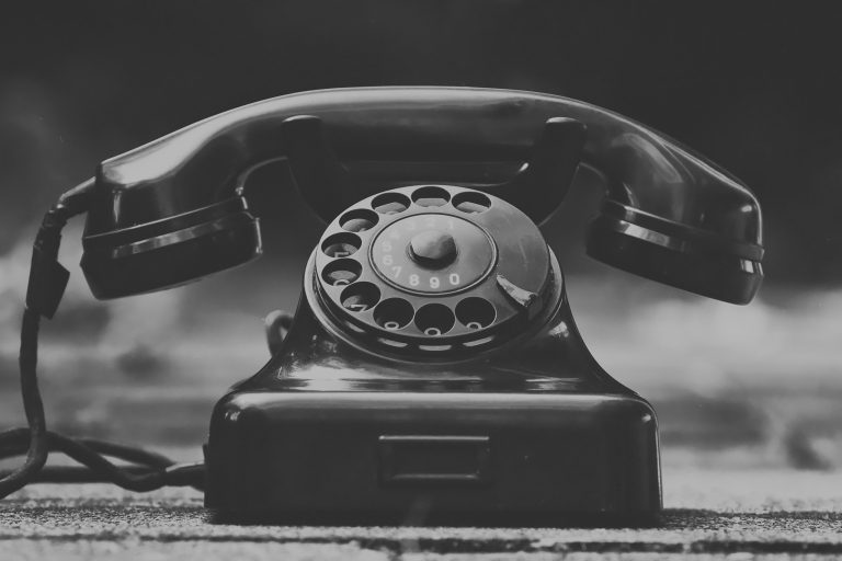 Cine a inventat telefonul?