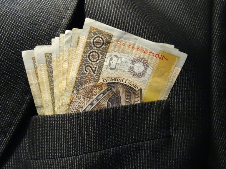 Ghid pentru plata impozitelor din străinătate