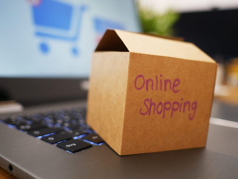Reguli pentru comerțul electronic în România