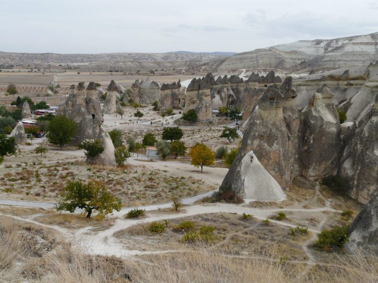 Ce locuri vizitezi în Cappadocia pe lângă zborul cu balonul