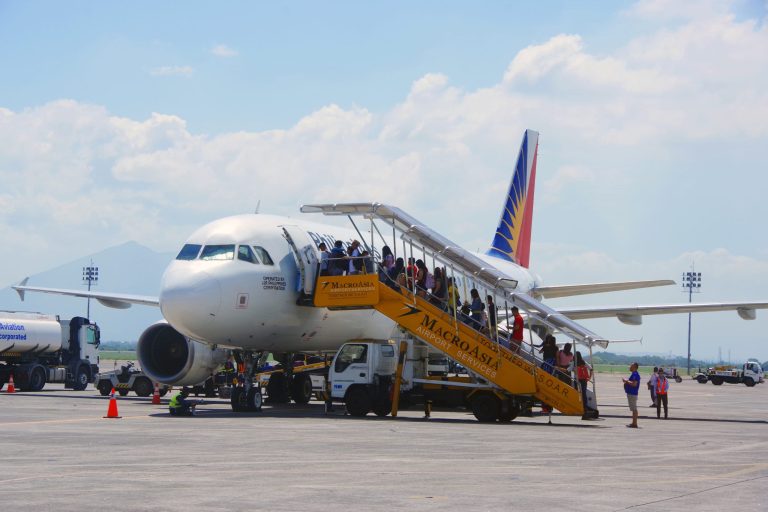 Cum găsești bilete de avion pentru vacanțele planificate din timp