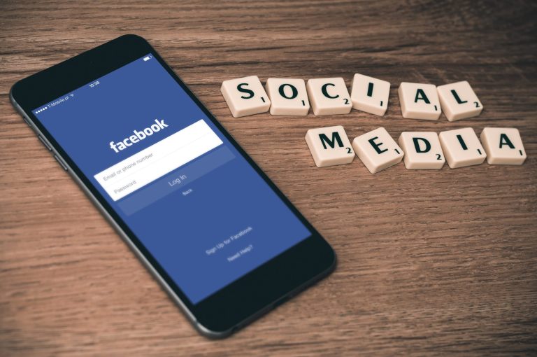 Cum ajunge o știre de pe rețelele sociale în presa online
